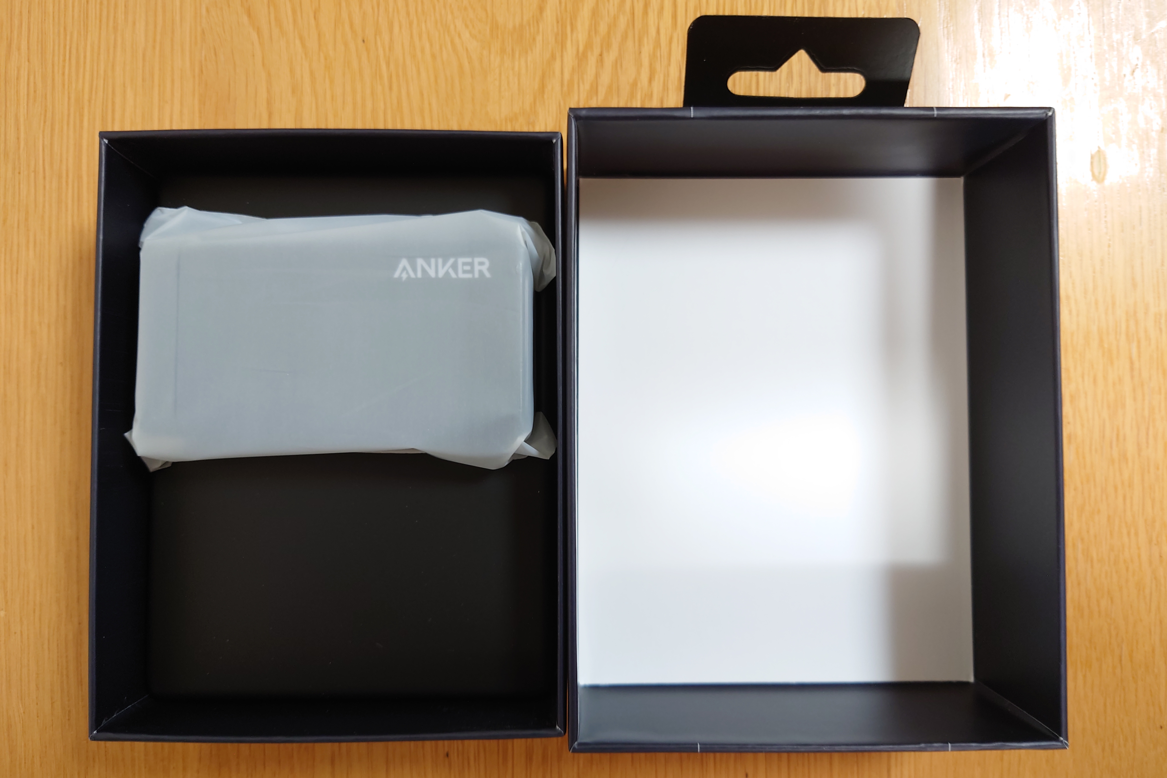 Anker製急速充電器(anker-737-charger)